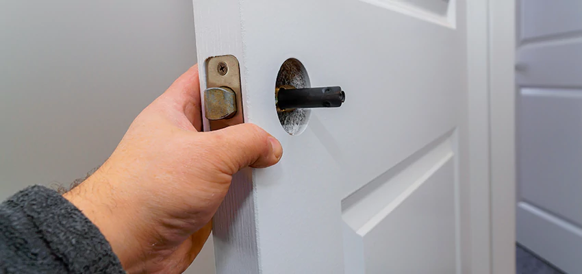 Nighttime Locksmith For Lock Repair in Paramount, CA