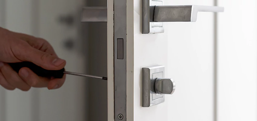 Key Programming Locksmith Open Now in Paramount, California
